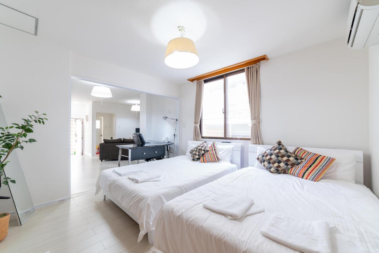 Izumisaki Terrace402 Aparthotel Naha Kültér fotó