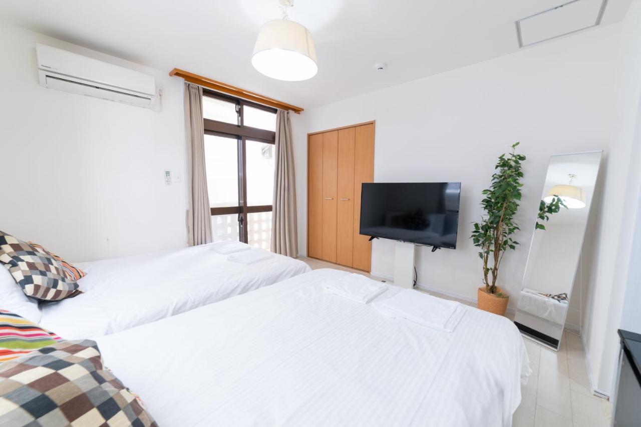 Izumisaki Terrace402 Aparthotel Naha Kültér fotó